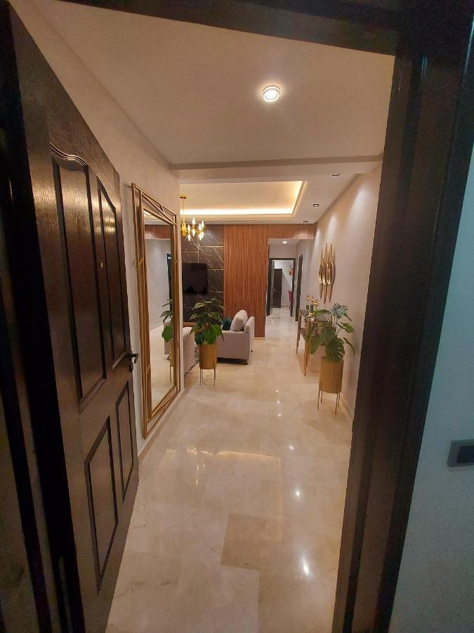 Modern Opposite The Hassan2 Mosque, Very Well Equipped And Stylish, 85 M2 With Gym And Direct Sea View With Underground Garage , Prohibits Unmarried Couples Of Arab Origin Casablanca