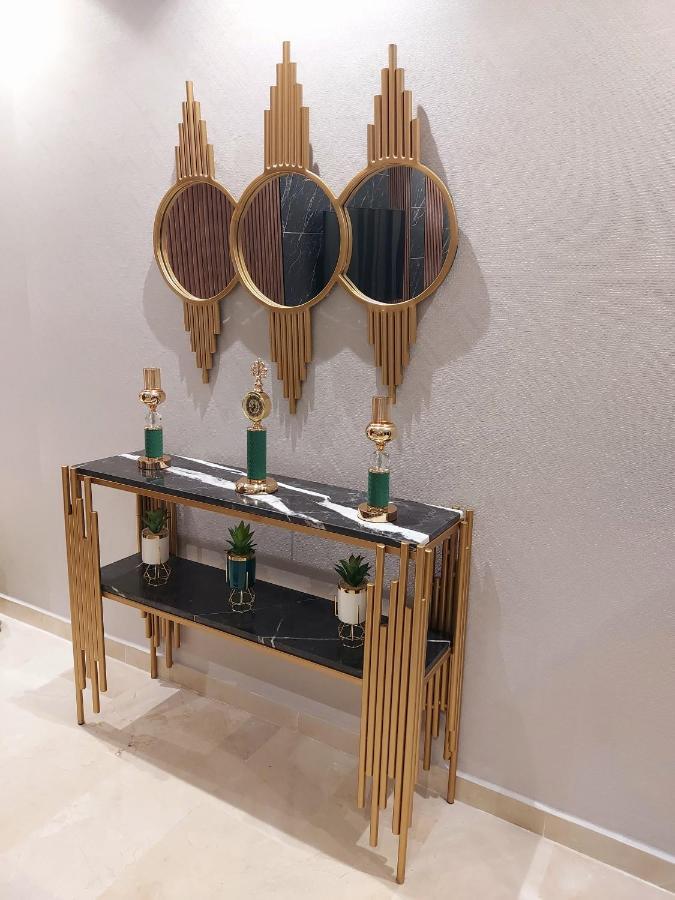 Apartment Modern Opposite The Hassan2 Mosque, Very Well Equipped And Stylish, 85 M2 With Gym And Direct Sea View With Underground Garage , Prohibits Unmarried Couples Of Arab Origin *