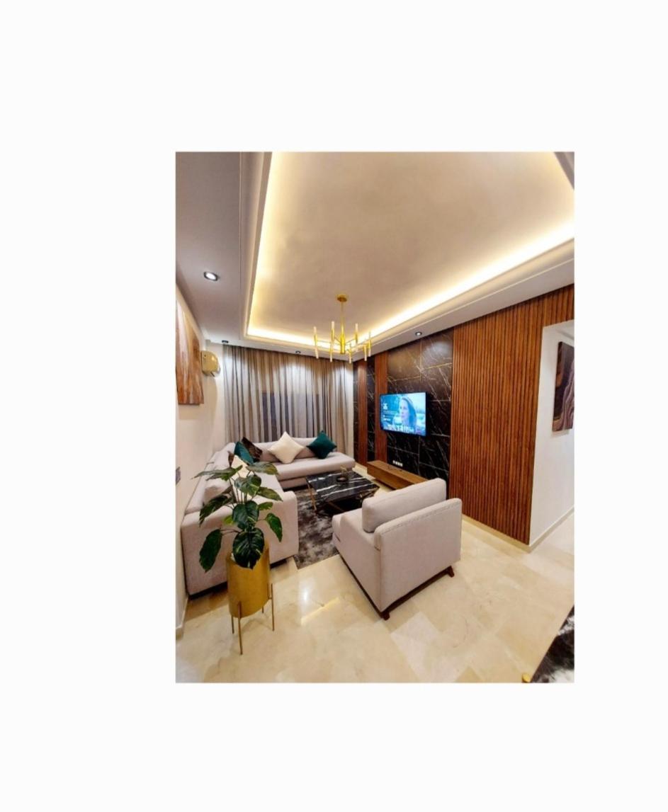 Modern Opposite The Hassan2 Mosque, Very Well Equipped And Stylish, 85 M2 With Gym And Direct Sea View With Underground Garage , Prohibits Unmarried Couples Of Arab Origin Apartment Casablanca