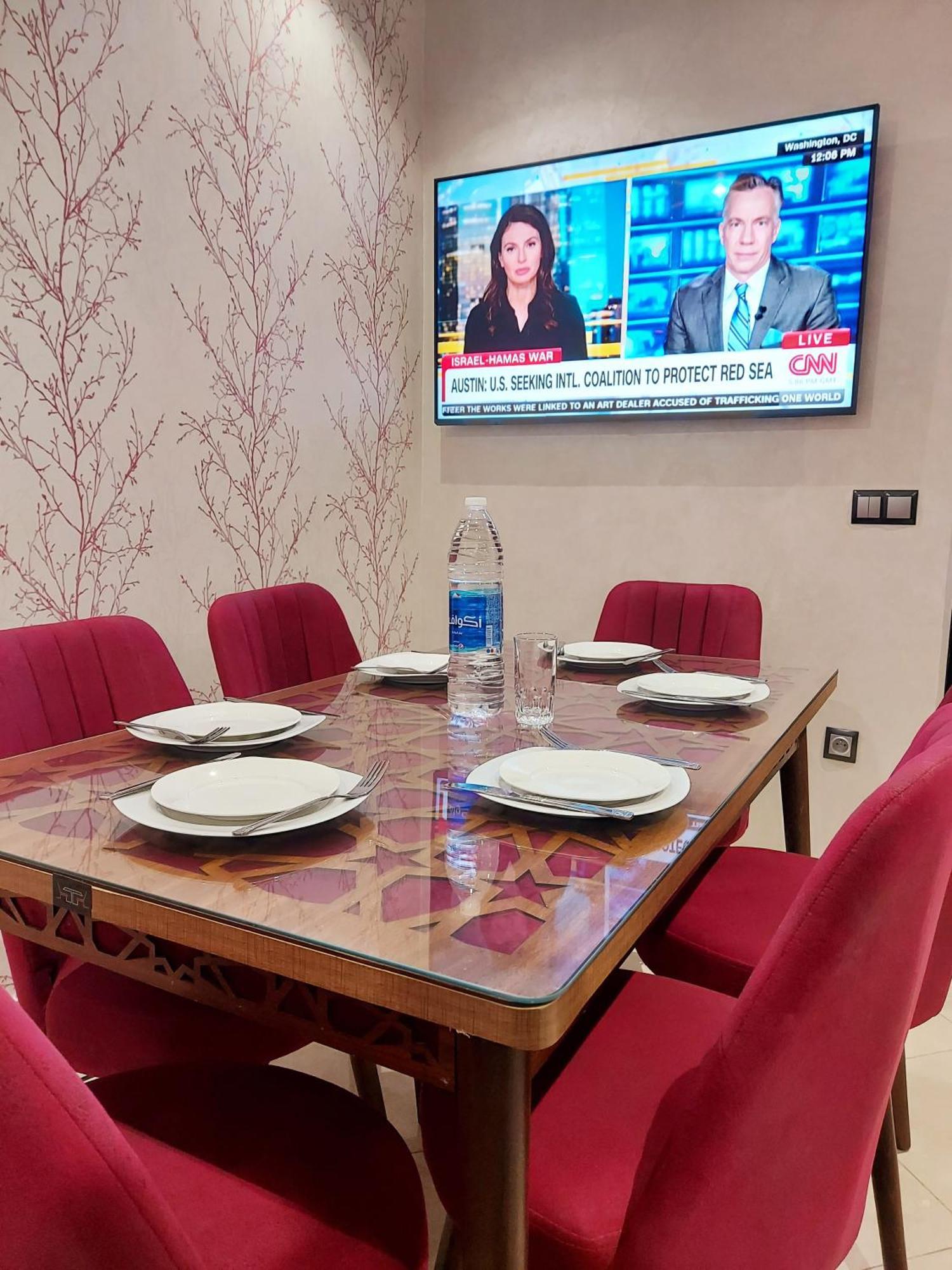 Modern Opposite The Hassan2 Mosque, Very Well Equipped And Stylish, 85 M2 With Gym And Direct Sea View With Underground Garage , Prohibits Unmarried Couples Of Arab Origin