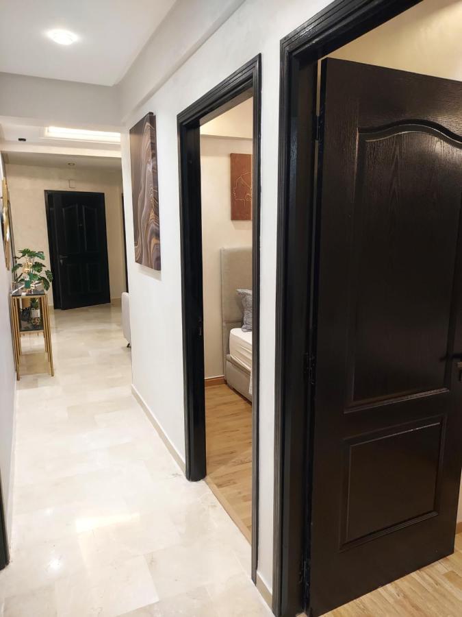 Apartamento Modern Opposite The Hassan2 Mosque, Very Well Equipped And Stylish, 85 M2 With Gym And Direct Sea View With Underground Garage , Prohibits Unmarried Couples Of Arab Origin *