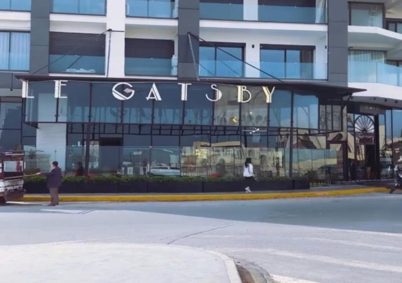 Modern Opposite The Hassan2 Mosque, Very Well Equipped And Stylish, 85 M2 With Gym And Direct Sea View With Underground Garage , Prohibits Unmarried Couples Of Arab Origin *