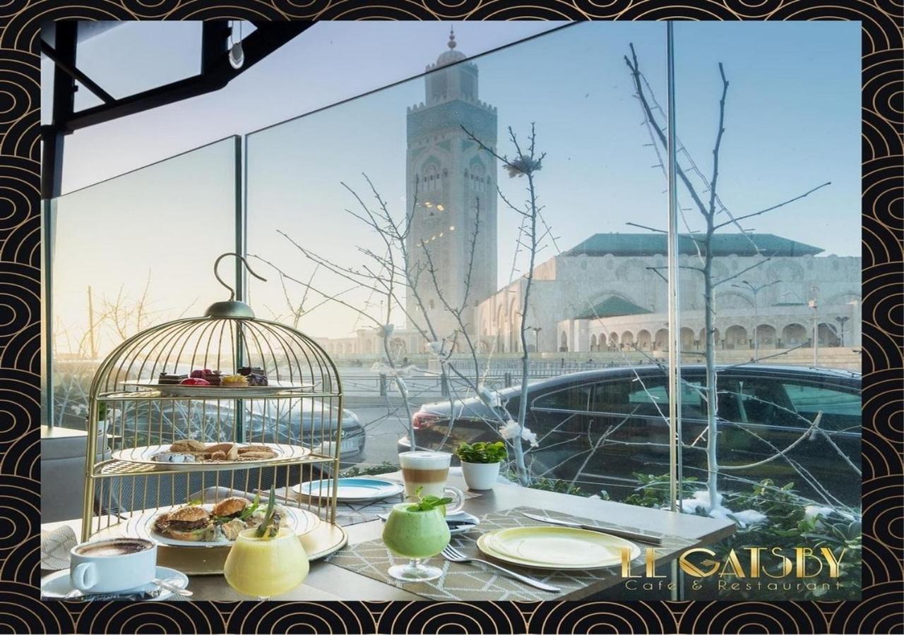 Modern Opposite The Hassan2 Mosque, Very Well Equipped And Stylish, 85 M2 With Gym And Direct Sea View With Underground Garage , Prohibits Unmarried Couples Of Arab Origin *