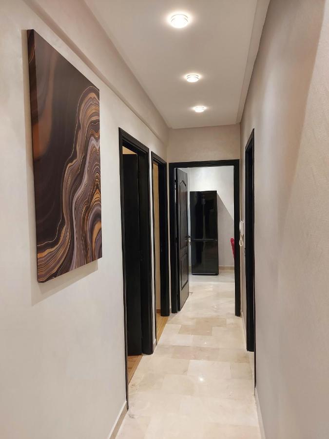Modern Opposite The Hassan2 Mosque, Very Well Equipped And Stylish, 85 M2 With Gym And Direct Sea View With Underground Garage , Prohibits Unmarried Couples Of Arab Origin * Casa Blanca